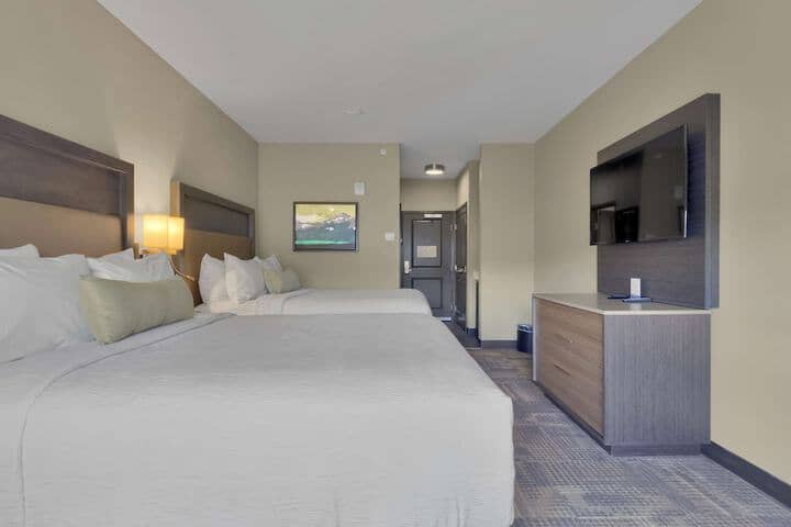 Room 18 of 52